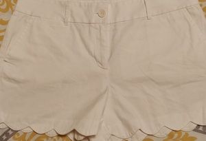LOFT scalloped shorts NWT